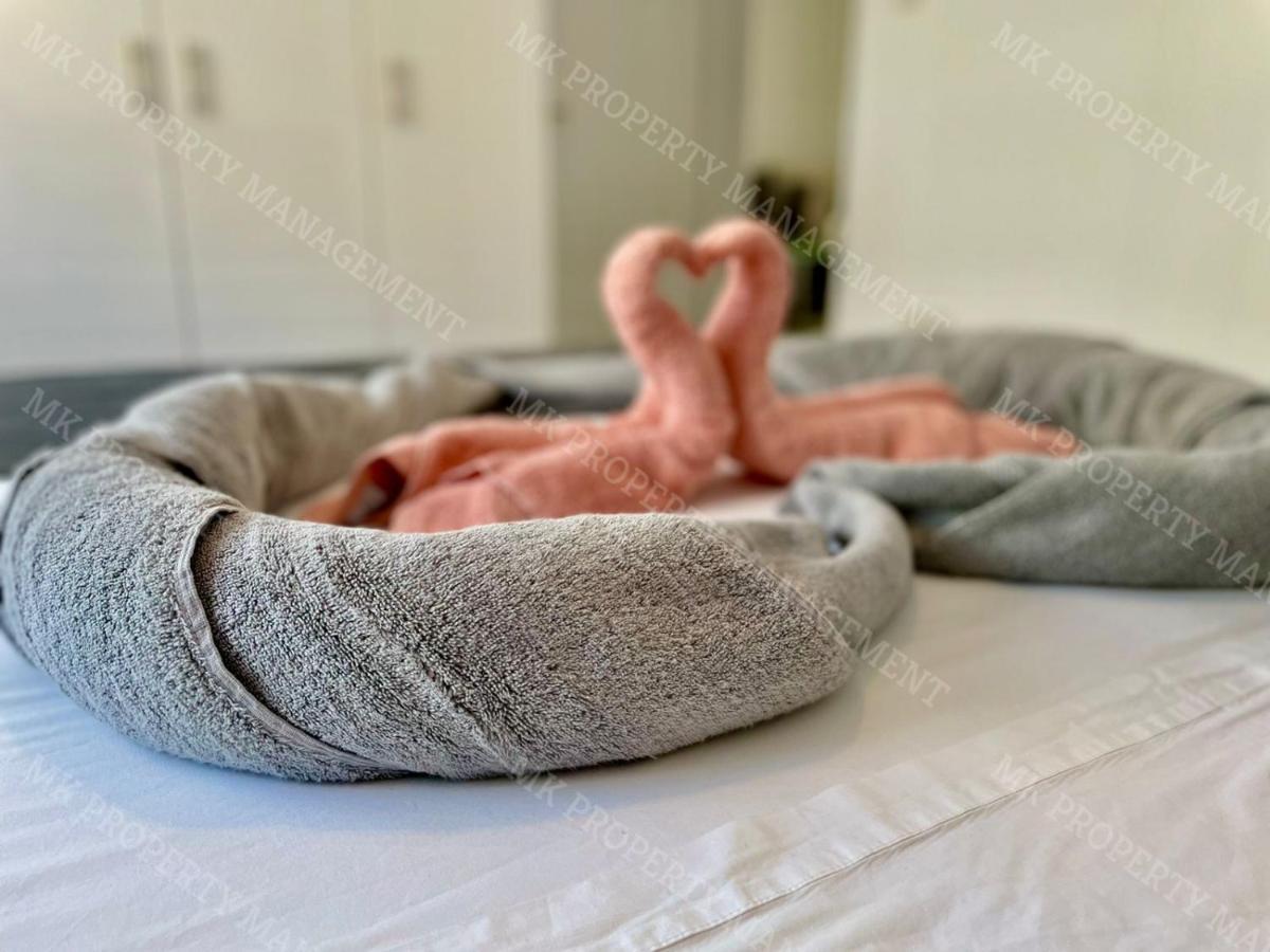 Coastal Getaway Apartment ลาร์นาคา ภายนอก รูปภาพ