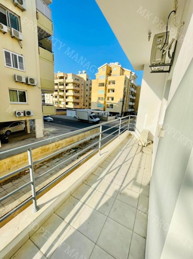 Coastal Getaway Apartment ลาร์นาคา ภายนอก รูปภาพ