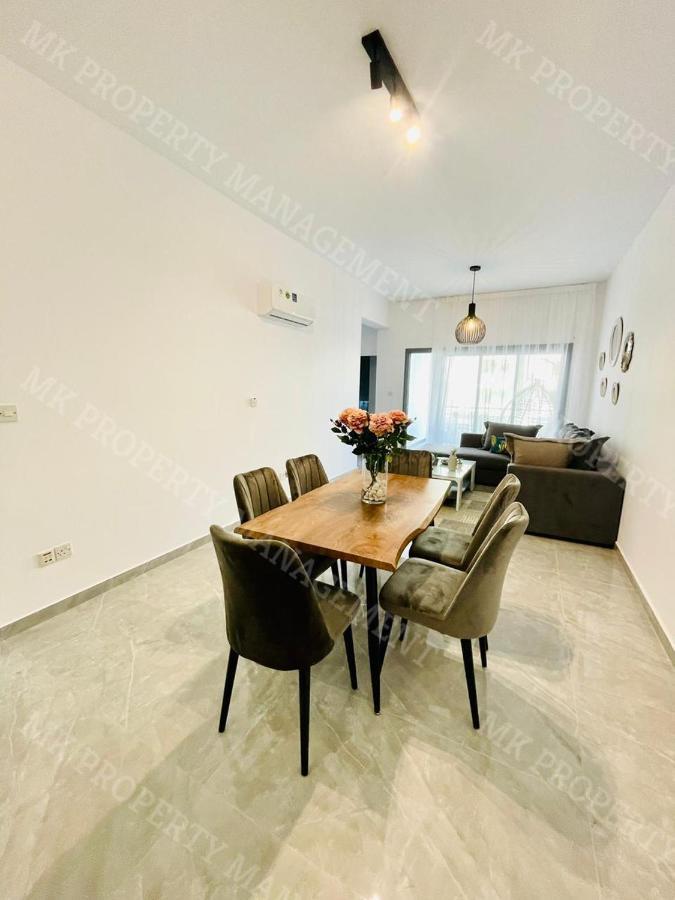 Coastal Getaway Apartment ลาร์นาคา ภายนอก รูปภาพ