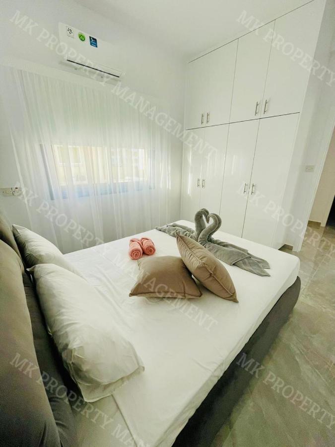 Coastal Getaway Apartment ลาร์นาคา ภายนอก รูปภาพ