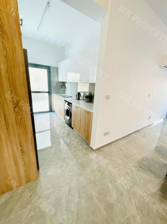 Coastal Getaway Apartment ลาร์นาคา ภายนอก รูปภาพ