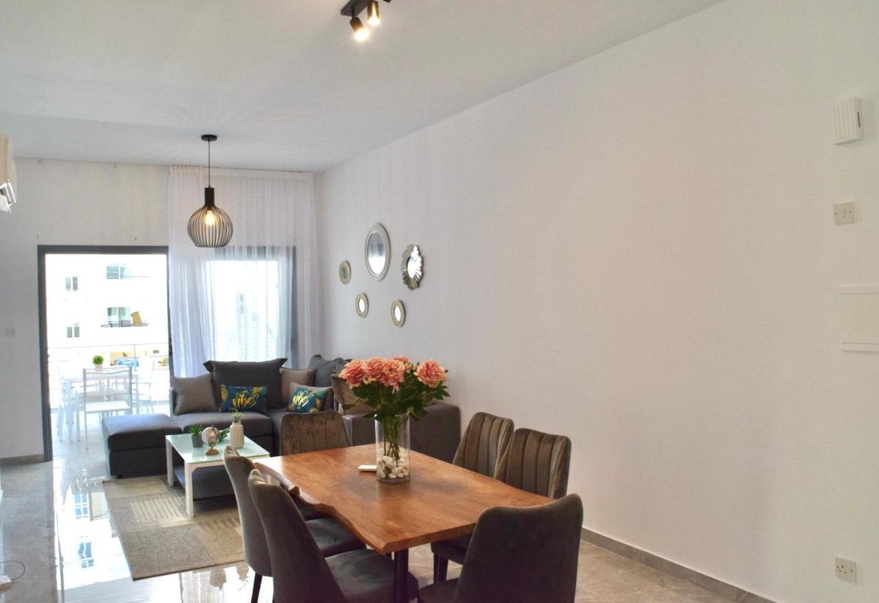Coastal Getaway Apartment ลาร์นาคา ภายนอก รูปภาพ
