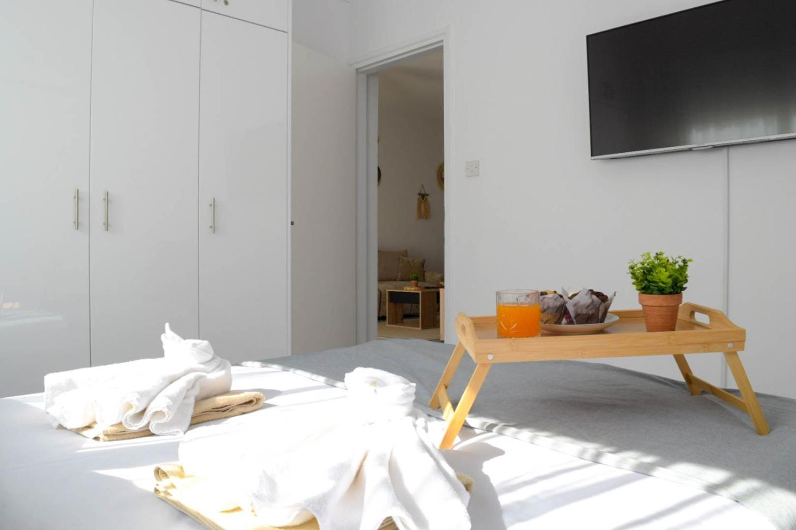 Coastal Getaway Apartment ลาร์นาคา ภายนอก รูปภาพ